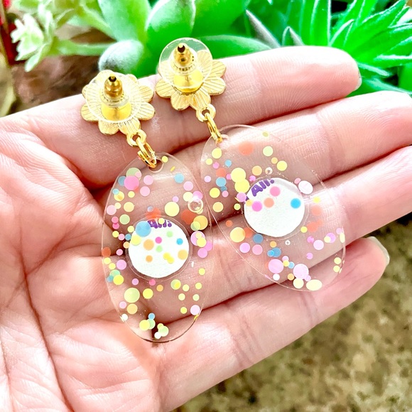 Lisa Frank Peace Sign Earrings - Picture 4 of 4